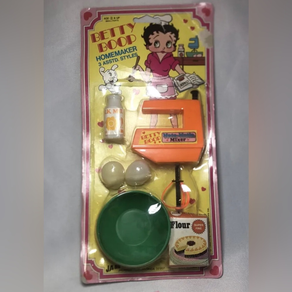 Vintage Betty Boop Toy Baking Homemaker Set 1983 Playmakers